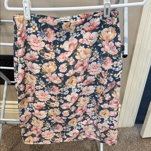 Abercrombie & Fitch Floral Pencil Skirt